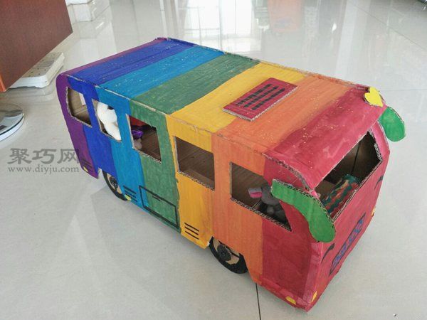 小朋友手工制作教程用废旧纸箱DIY玩具公共汽车