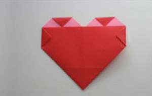用正方形纸折爱心图解教程 超简单折法