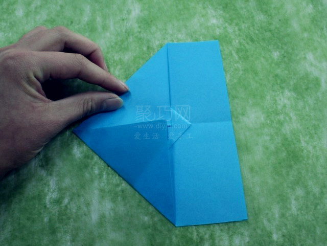 折纸飞机图解教程step5