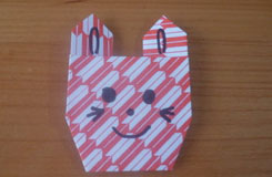 折叠纸猫头教程：教你用纸折可爱猫咪头
