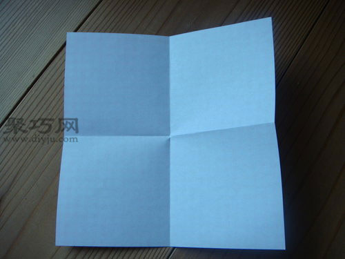 用纸折收纳盒的折法 diy折纸收纳盒教程