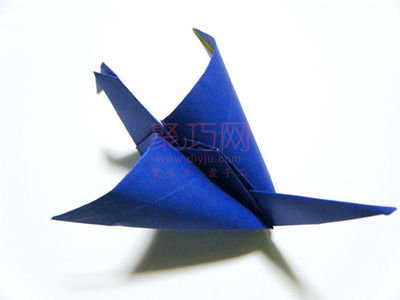 可挥动翅膀千纸鹤的折法