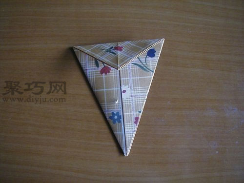 千纸鹤的折法第14步