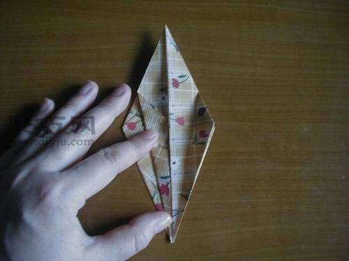 千纸鹤的折法第24步