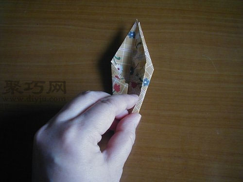 千纸鹤的折法第27步