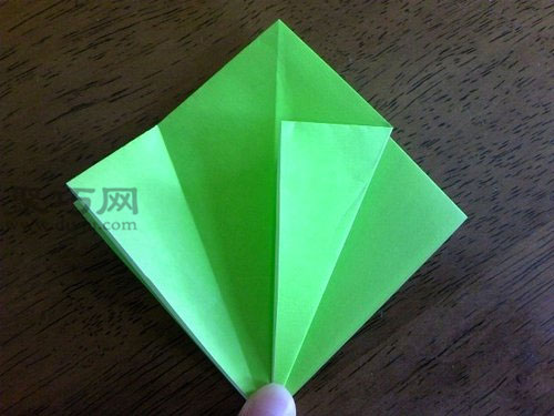 折绿色千纸鹤第3步