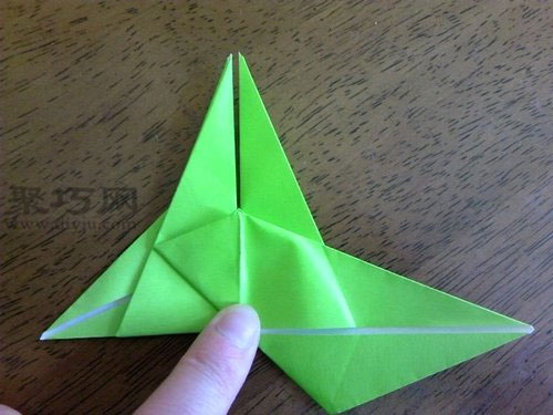 折绿色千纸鹤第8步