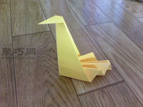 唯美筷子托折纸 天鹅形状筷子架的折纸方法