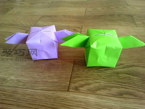 带翅膀气球折纸方法图解教程 怎么折纸带翅膀气球