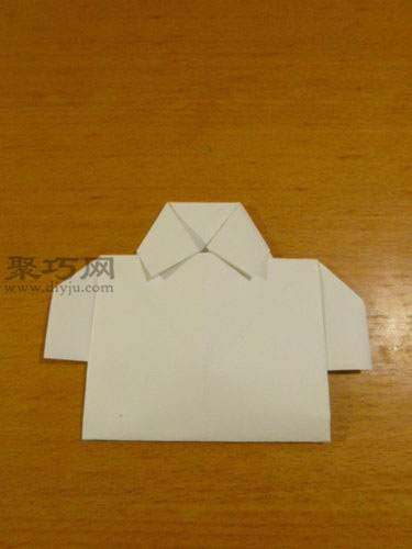 衣服折纸之衬衫折法图解教程 如何diy带领纸衬衫