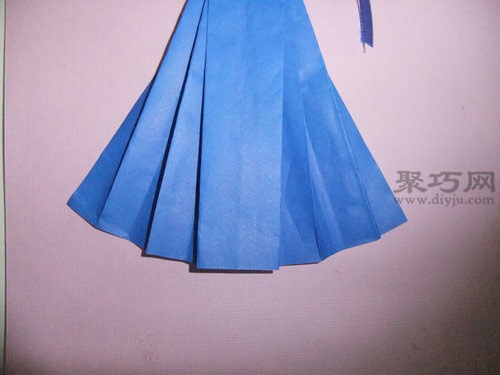 手工折纸裙子的叠法 折带蝴蝶结的裙子