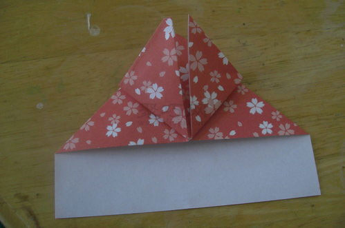 折纸水果之折纸草莓折法步骤5